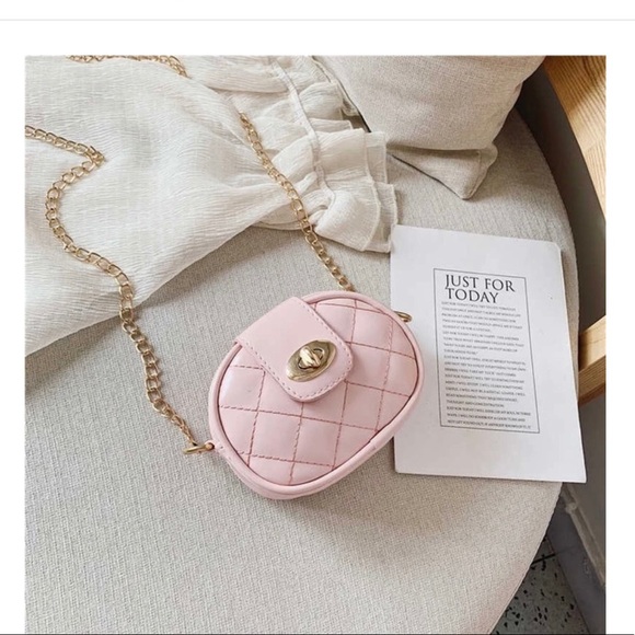 Purse - Picture 1 of 1